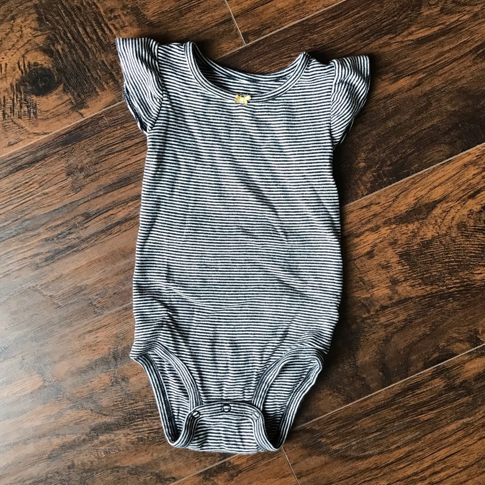5/$15 🌷 Girls Striped Onesie 18mo